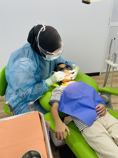 Klinik Pergigian Raissa @ Kota Bharu Kelantan - Whitening, Tampalan, Braces, Scaling, Bridge, Crown, Denture